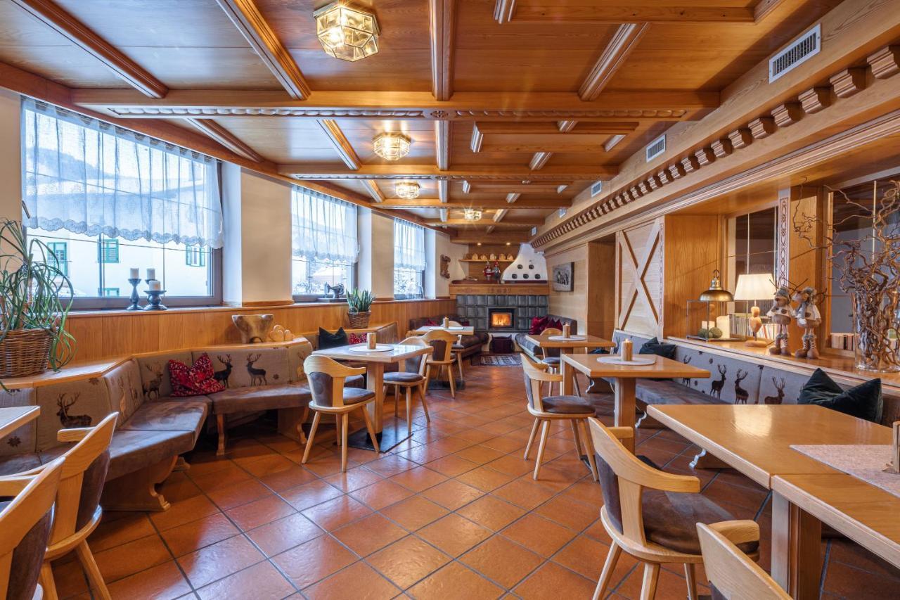 Hotel Nele Ziano di Fiemme Buitenkant foto
